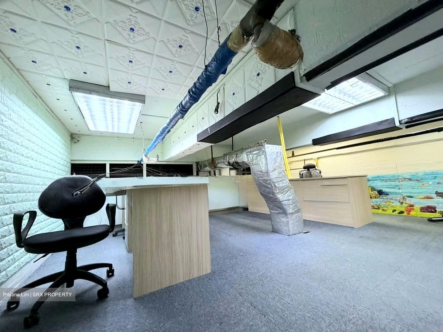 High Street Centre (D6), Office #557796681